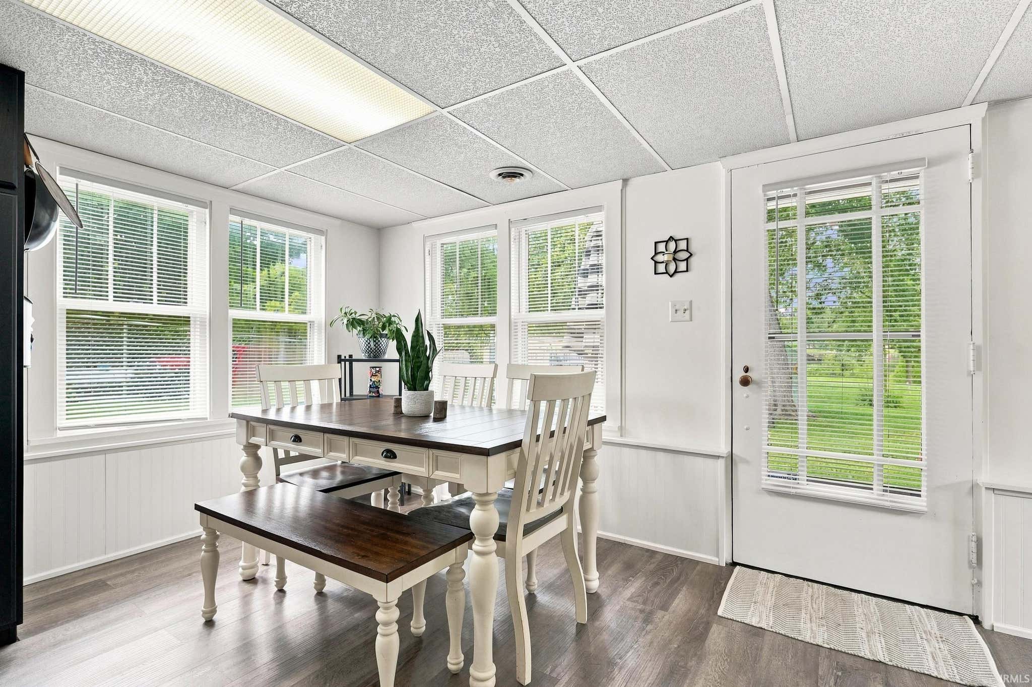 Image of 3370 W Old Lake Road
