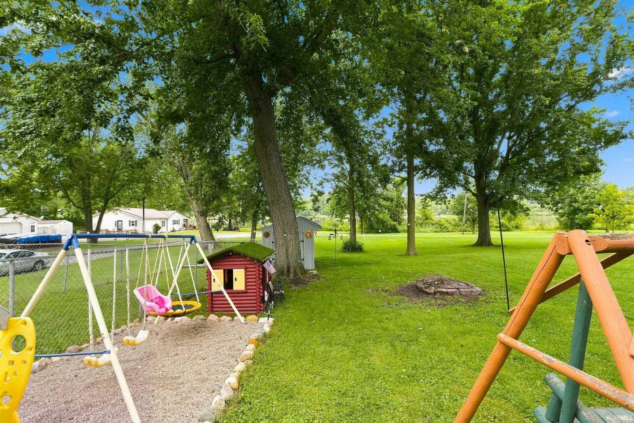 Image of 3370 W Old Lake Road