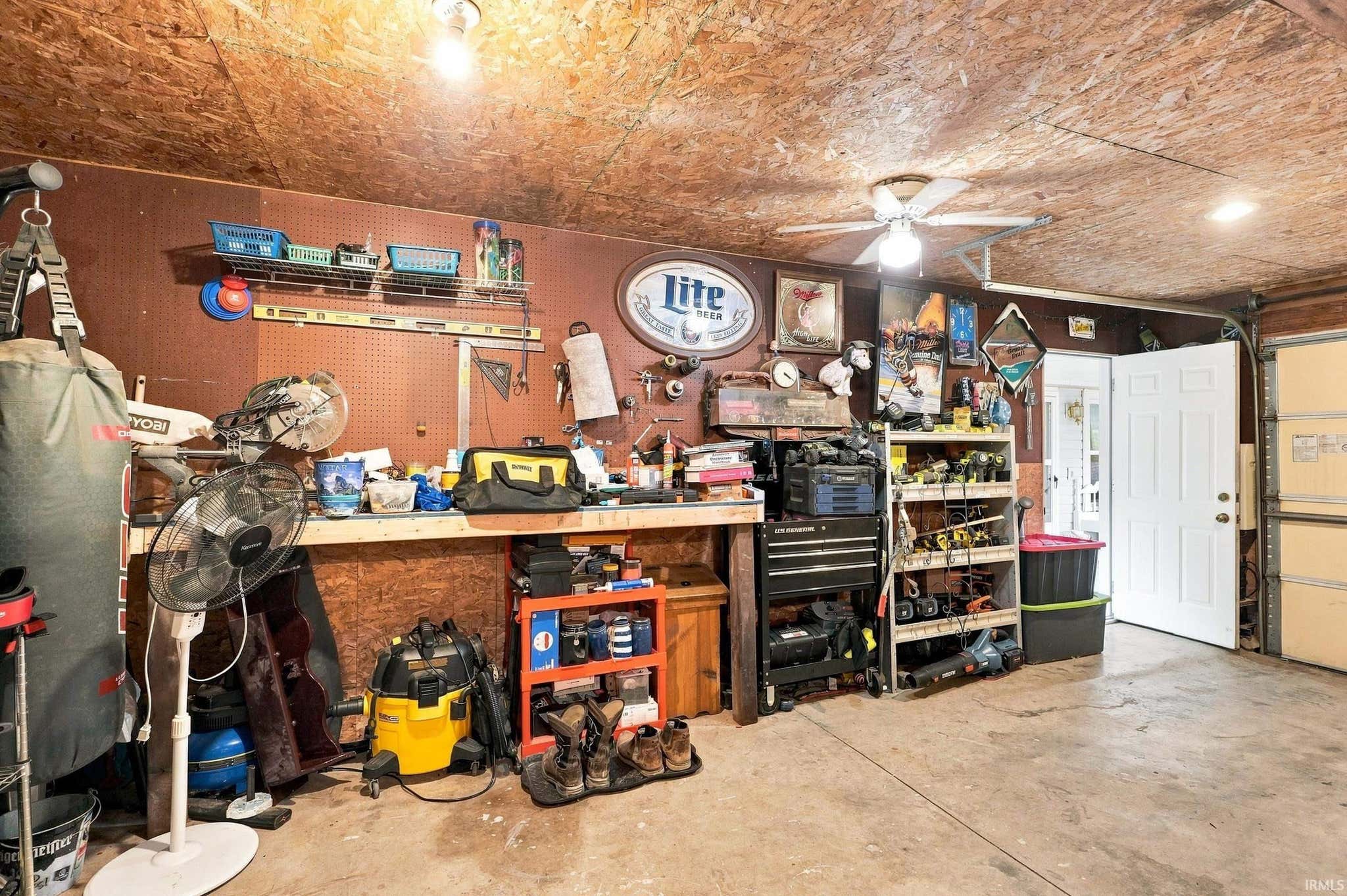 Image of 3370 W Old Lake Road
